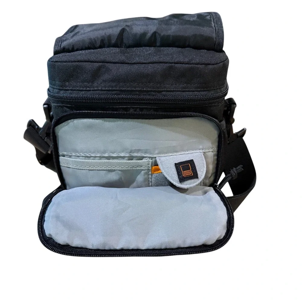 LowePro‎ Adventura 140 Camera Bag Black Nylon Shoulder Crossbody Case Padded